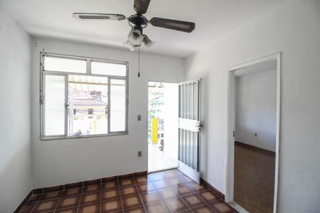 Sala de apartamento para alugar com 2 quartos, 84m² em Comendador Soares, Nova Iguaçu