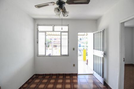 Sala de apartamento para alugar com 2 quartos, 84m² em Comendador Soares, Nova Iguaçu