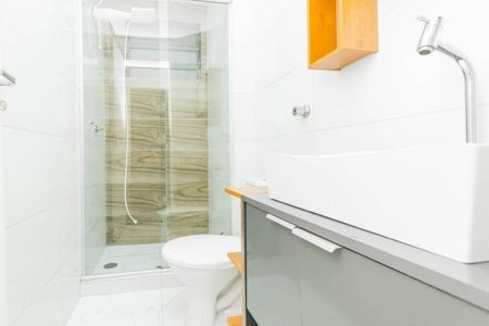 Banheiro de apartamento para alugar com 1 quarto, 52m² em Jardim Botânico, Porto Alegre