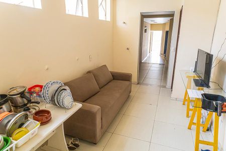 Sala de casa à venda com 11 quartos, 307m² em São José, Belo Horizonte