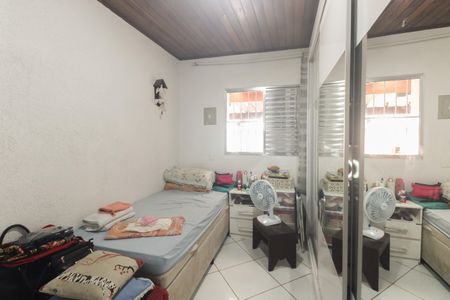 Casa 1 - Quarto 1 de casa à venda com 3 quartos, 125m² em Vila Santo Estevão, São Paulo