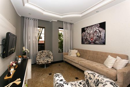 Sala de casa para alugar com 3 quartos, 250m² em Jardim Textil, São Paulo