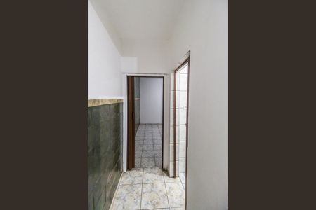 Corredor de casa para alugar com 1 quarto, 36m² em Chácara Adriana Aparecida, Carapicuíba
