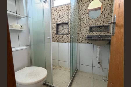 Banheiro de kitnet/studio para alugar com 1 quarto, 40m² em Recreio, Rio de Janeiro