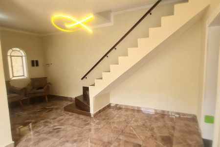Sala de casa à venda com 3 quartos, 160m² em Vila Barros, Guarulhos