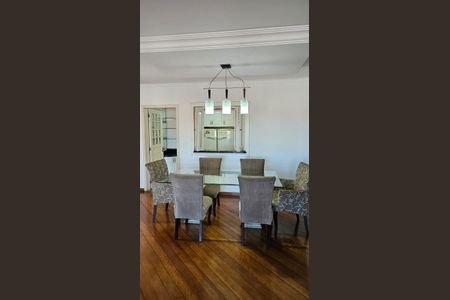 Sala de casa para alugar com 3 quartos, 310m² em São Luís, Canoas