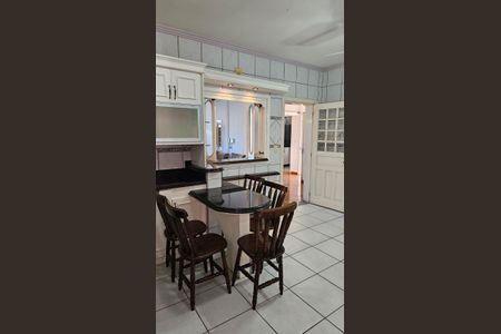 Cozinha de casa para alugar com 3 quartos, 310m² em São Luís, Canoas