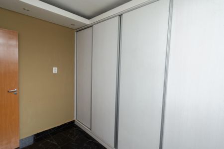Quarto 2 de apartamento à venda com 2 quartos, 48m² em Califórnia, Contagem