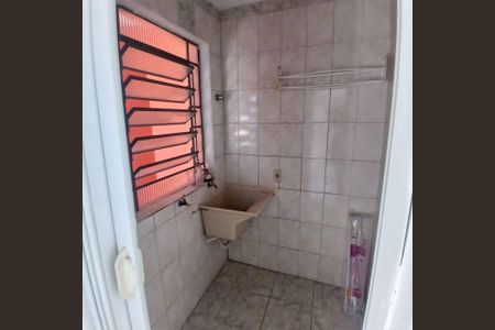Área de serviço de casa para alugar com 1 quarto, 50m² em Jardim Danfer, São Paulo