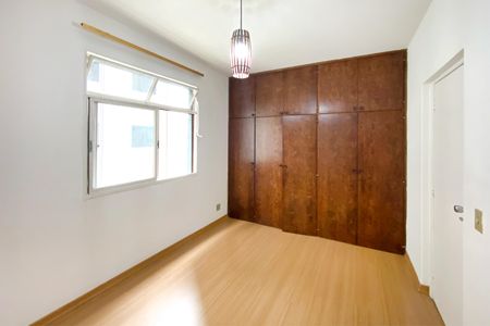 Quarto de kitnet/studio à venda com 1 quarto, 50m² em Lourdes, Belo Horizonte