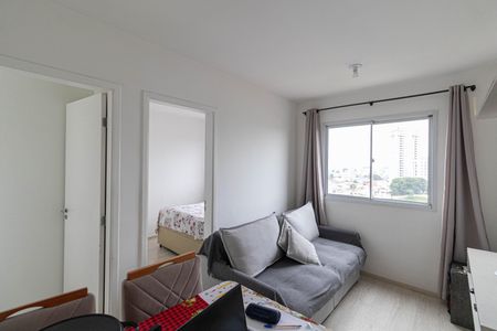 Sala/Cozinha/Área de Serviço de apartamento para alugar com 2 quartos, 35m² em Vila Ré, São Paulo