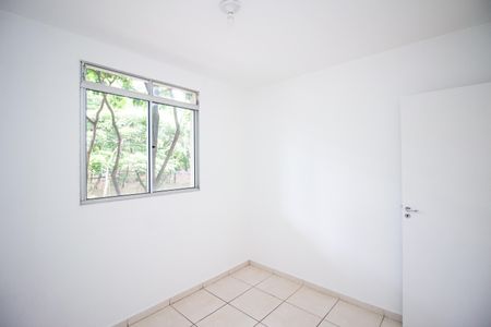 Quarto 2 de apartamento para alugar com 2 quartos, 44m² em Cabral, Contagem