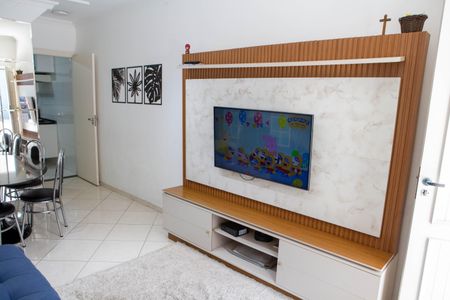 Sala de casa à venda com 2 quartos, 110m² em Vila Albano, São Paulo