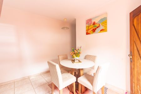 Sala de Estar de casa à venda com 4 quartos, 232m² em Santo Antônio, Osasco