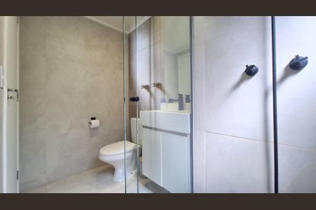 Banheiro de kitnet/studio para alugar com 1 quarto, 25m² em Pompeia, São Paulo