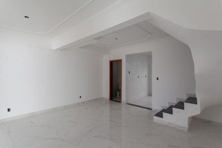 Sala de casa para alugar com 3 quartos, 149m² em Santa Amelia, Belo Horizonte