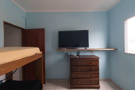 Quarto 1 de casa à venda com 6 quartos, 270m² em Vila Nova Galvão, São Paulo