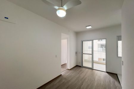 Sala de apartamento para alugar com 2 quartos, 50m² em Jardim Santo Antonio, Valinhos