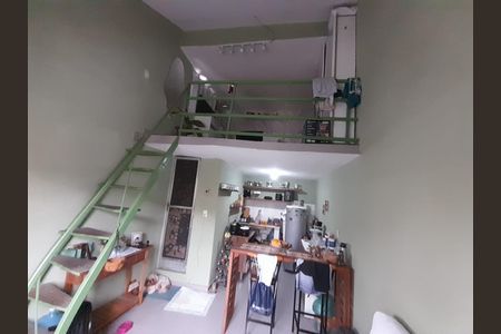 Cozinha de kitnet/studio para alugar com 1 quarto, 27m² em Parque Senhor do Bonfim, Duque de Caxias