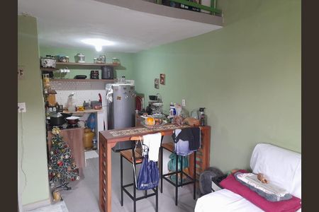 Kitnet/Studio para alugar com 1 quarto, 27m² em Parque Senhor do Bonfim, Duque de Caxias