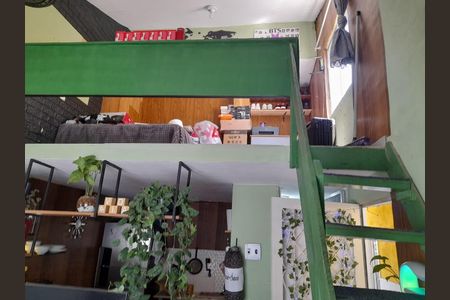 Sala de kitnet/studio para alugar com 1 quarto, 28m² em Parque Senhor do Bonfim, Duque de Caxias