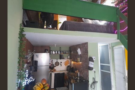 Sala de kitnet/studio para alugar com 1 quarto, 28m² em Parque Senhor do Bonfim, Duque de Caxias