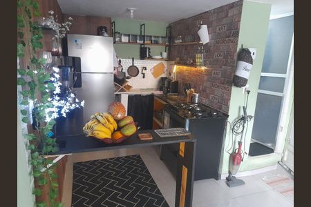 Cozinha de kitnet/studio para alugar com 1 quarto, 28m² em Parque Senhor do Bonfim, Duque de Caxias