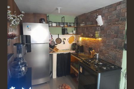 Cozinha de kitnet/studio para alugar com 1 quarto, 28m² em Parque Senhor do Bonfim, Duque de Caxias