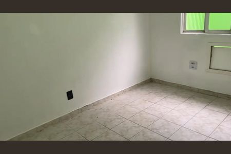 Quarto de casa de condomínio para alugar com 2 quartos, 75m² em Parque Uruguaiana, Duque de Caxias