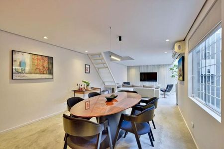 Casa à venda com 3 quartos, 160m² em Santo Amaro, São Paulo