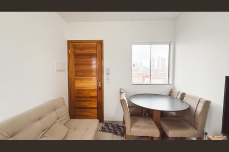 Sala/Cozinha de apartamento para alugar com 1 quarto, 40m² em Vila Vitorio Mazzei, São Paulo