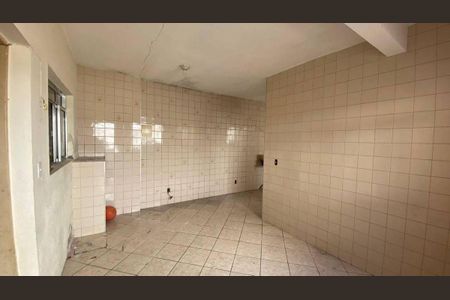 Casa à venda com 3 quartos, 250m² em Jardim Santa Edwirges, Guarulhos