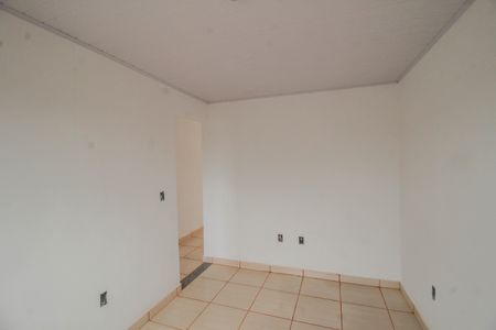 Quarto 1 de casa para alugar com 2 quartos, 70m² em Tiradentes, Nova Iguaçu