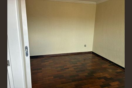 Quarto de casa para alugar com 3 quartos, 200m² em São Joaquim, Contagem