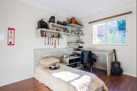 Casa à venda com 3 quartos, 500m² em Corrupira, Jundiaí