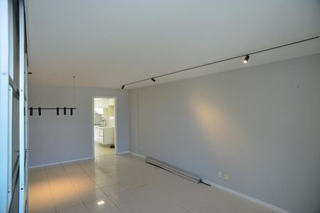 Sala de apartamento para alugar com 2 quartos, 100m² em Barra da Tijuca, Rio de Janeiro
