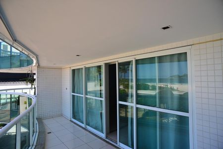 Varanda de apartamento para alugar com 2 quartos, 100m² em Barra da Tijuca, Rio de Janeiro