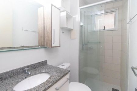 Banheiro de apartamento para alugar com 2 quartos, 55m² em Humaitá, Porto Alegre