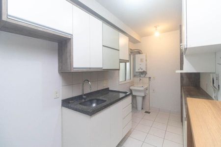 Cozinha de apartamento para alugar com 2 quartos, 55m² em Humaitá, Porto Alegre