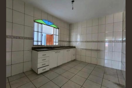 Cozinha de casa para alugar com 4 quartos, 150m² em Milanez, Contagem