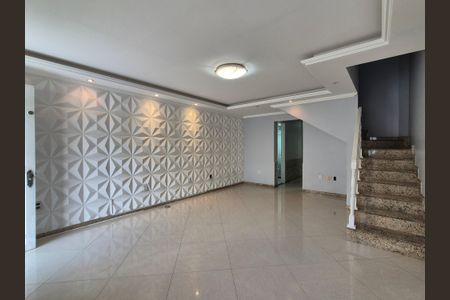 Sala de casa para alugar com 4 quartos, 190m² em Vargem Grande, Rio de Janeiro