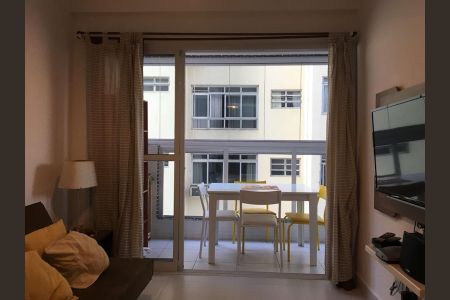 Sala de apartamento para alugar com 1 quarto, 43m² em Ponta da Praia, Santos