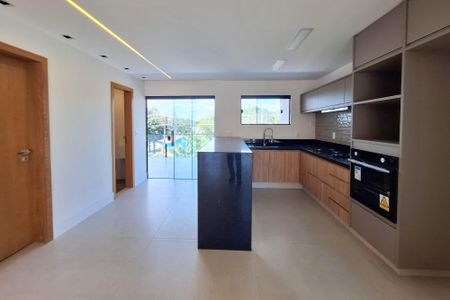Cozinha de casa para alugar com 4 quartos, 465m² em Badu, Niterói