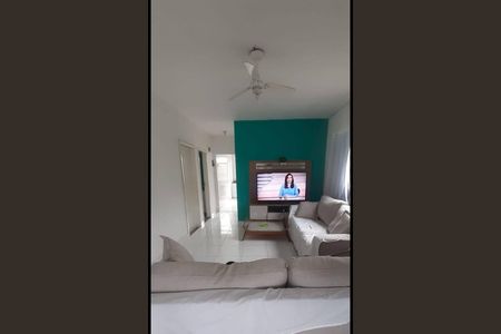 Casa para alugar com 2 quartos, 110m² em Shangri-La, Belford Roxo