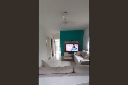 Casa para alugar com 2 quartos, 110m² em Shangri-La, Belford Roxo