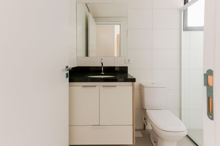 Banheiro de apartamento para alugar com 1 quarto, 30m² em Quitaúna, Osasco