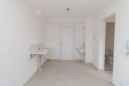 Sala/Cozinha de apartamento para alugar com 2 quartos, 38m² em Parque Novo Mundo, São Paulo