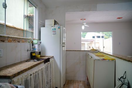 Cozinha de casa para alugar com 2 quartos, 58m² em Itaipu, Niterói