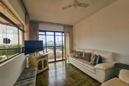 Sala de apartamento para alugar com 3 quartos, 250m² em Jardim Virginia, Guarujá