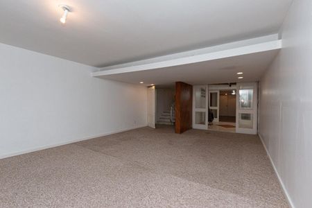 Sala de casa para alugar com 4 quartos, 272m² em Rio Branco, Porto Alegre